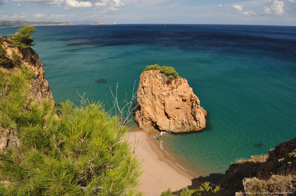 Nude and clothing-optional campground in Mont-ras, Catalonia — photo from Relax-Nat's own website